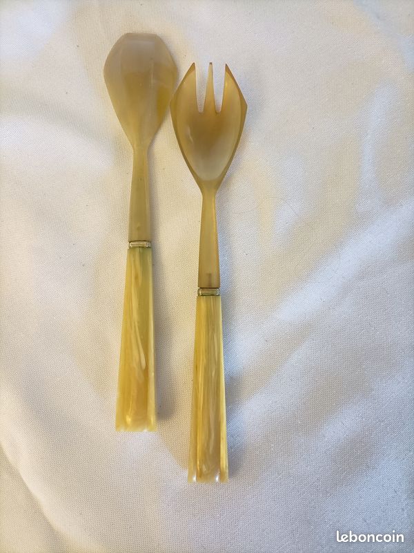 Anciens Couverts à Salade - Corne Et Bakélite - Ensemble De 2 Pièces - Vintage