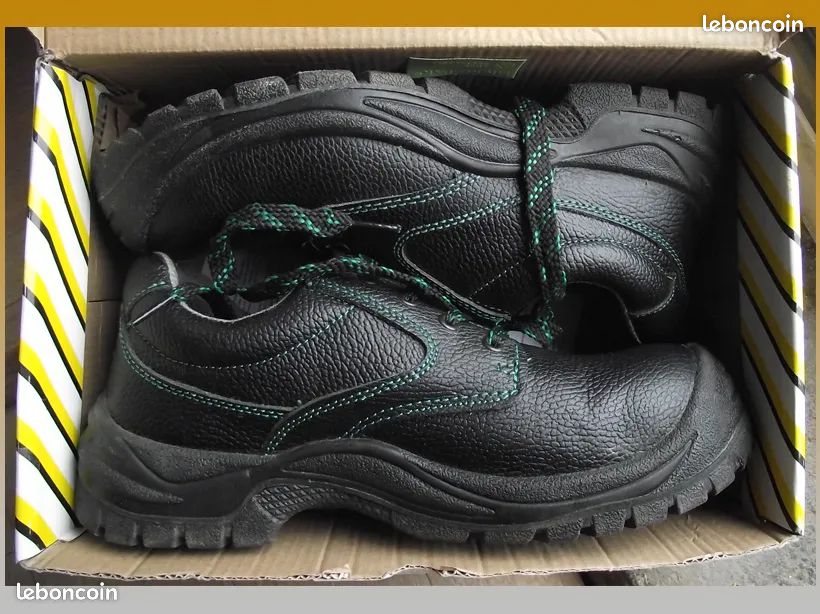 Chaussures de sécurité neuves (image 1)