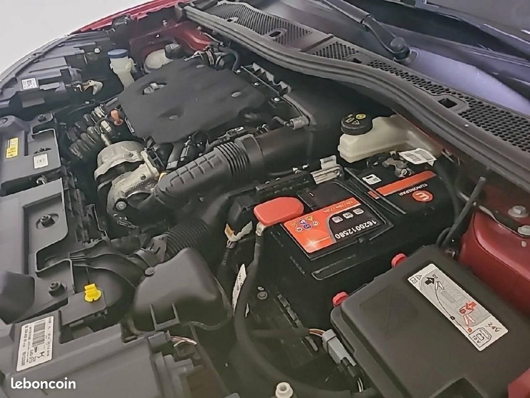 DS 3 Crossback DS3 BlueHDi 130 EAT8 - Performance Line (image 15)