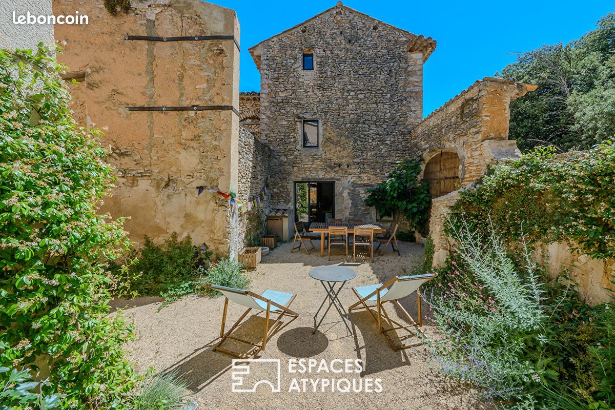 Maison 4 pièces 91 m² · à Saint-Saturnin-lès-Apt · 91 m² · 430 000 €