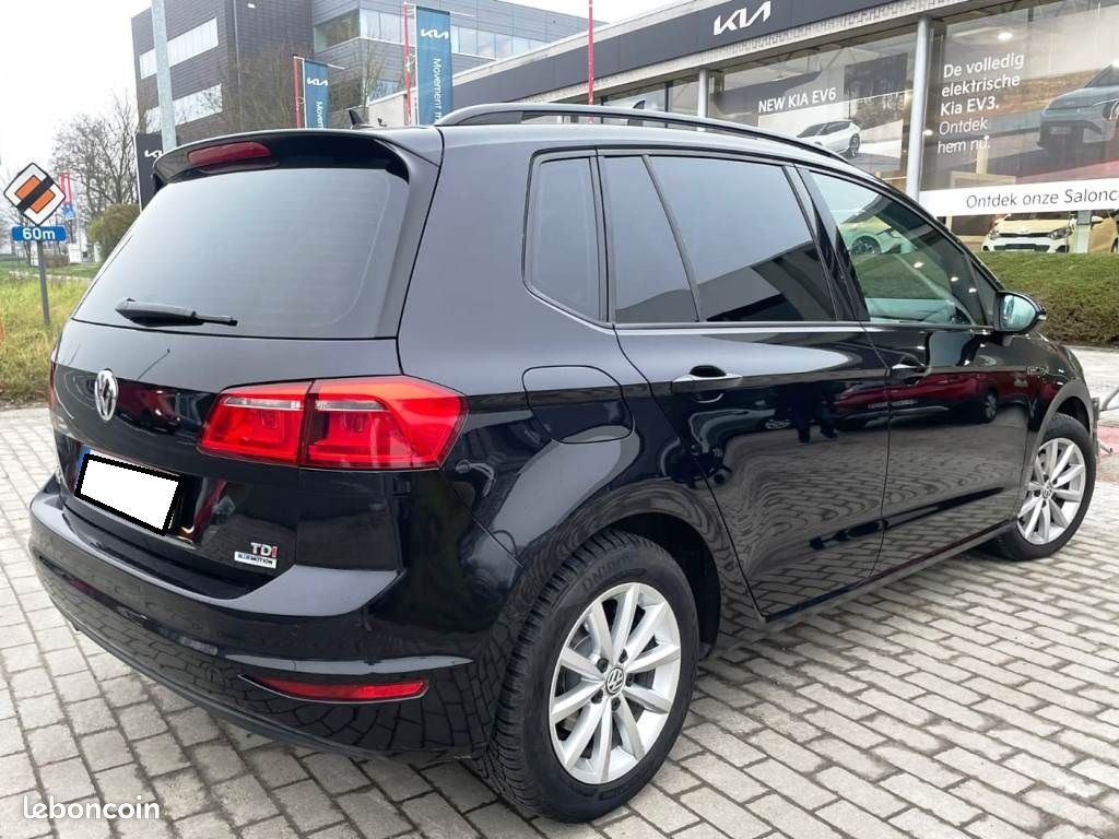 Golf sportsvan 1.6 tdi 110ch bluemotion technology fap lounge dsg7 (image 2)