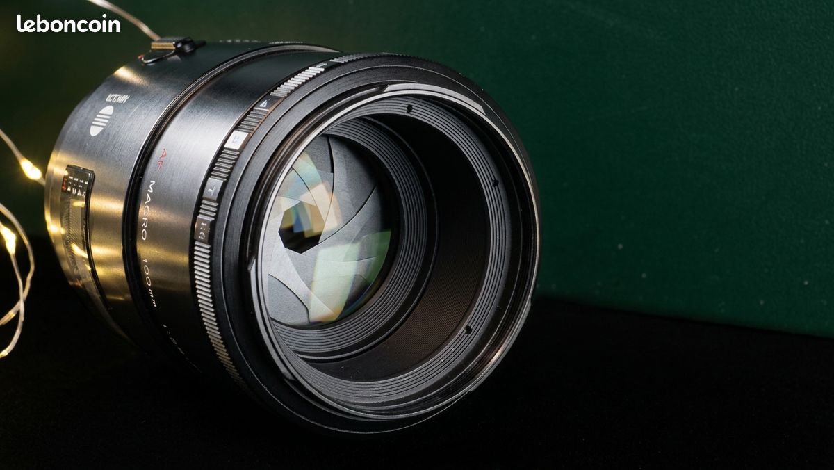 Objectif Minolta AF 100 mm f/2.8 Macro (monture SONY A) (image 1)