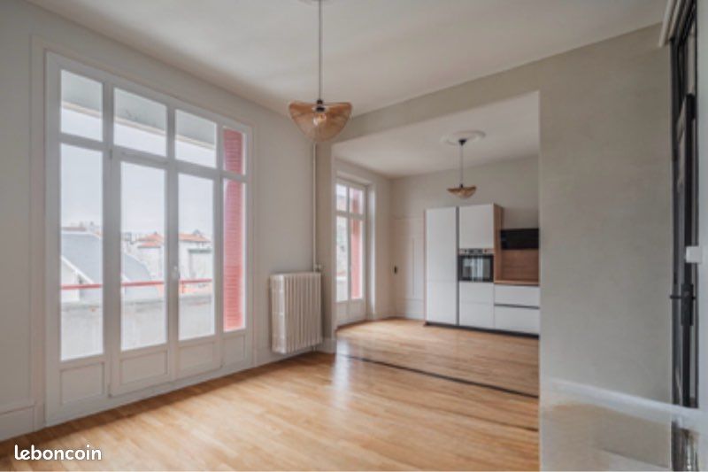 Appartement 4 pièces 80 m² · à Voiron · 80 m² · 215 000 €
