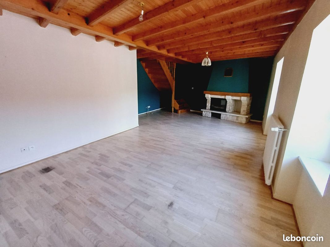 Appartement 4 pièces 80 m² · à Retournac · 80 m² · 495 €
