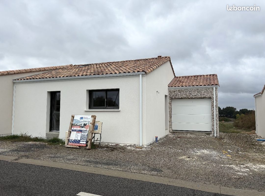 Maison 4 pièces 69 m² · à Rouans · 69 m² · 252 000 €