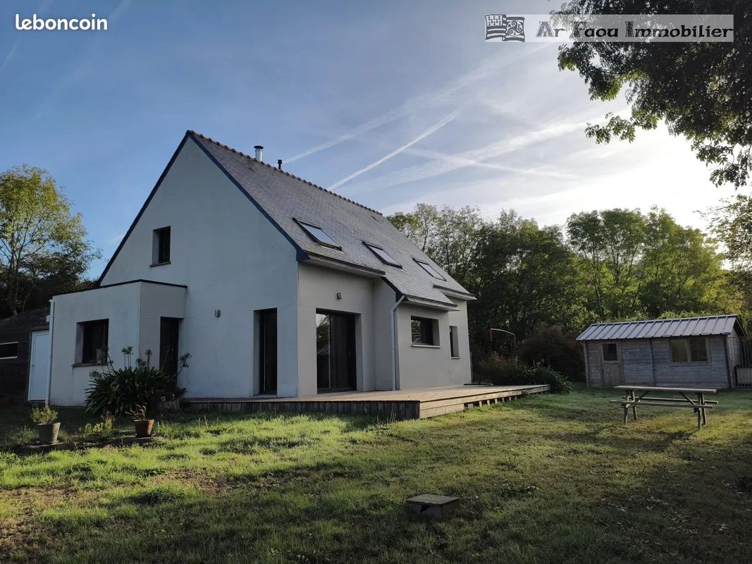 Maison 5 pièces 130 m² · à Rosnoën · 130 m² · 377 775 €