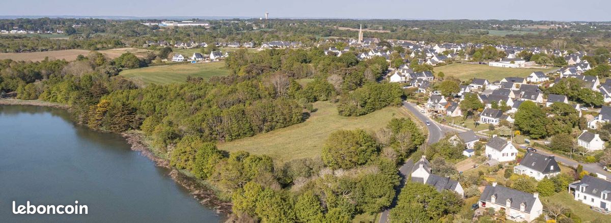 Terrain 374 m² · à Plougoumelen · 374 m² · 129 900 €