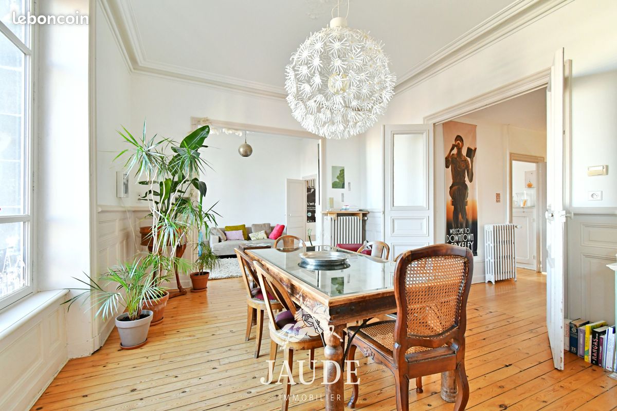 Appartement 9 pièces 236 m² · à Chamalières · 236 m² · 549 000 €
