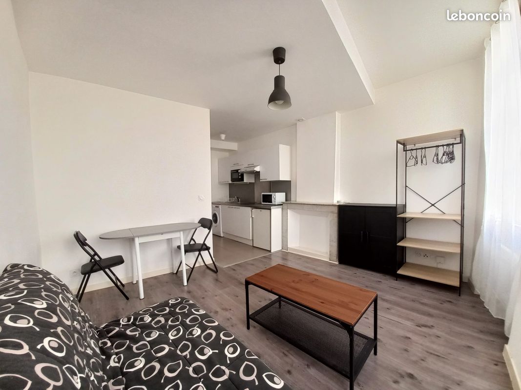 Appartement 1 pièce 24 m² · à Salon-de-Provence · 24 m² · 523 €/mois