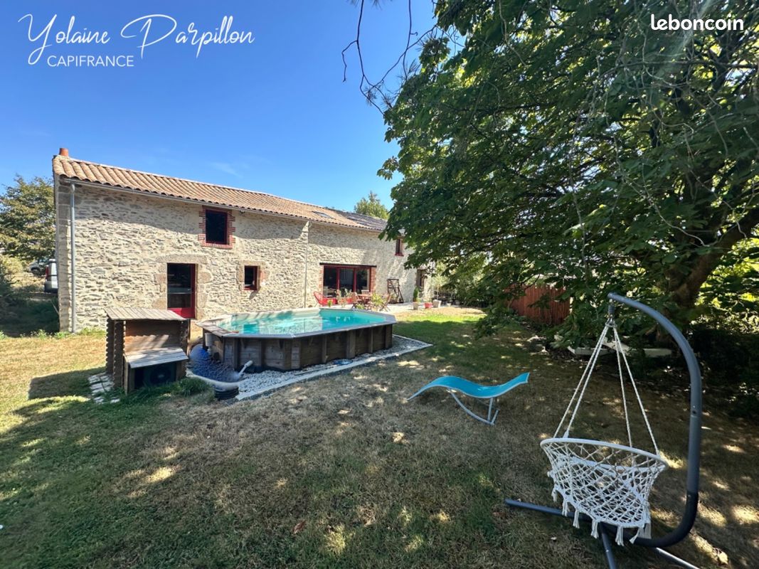 Maison 6 pièces 142 m² · à Les Brouzils · 142 m² · 329 000 €
