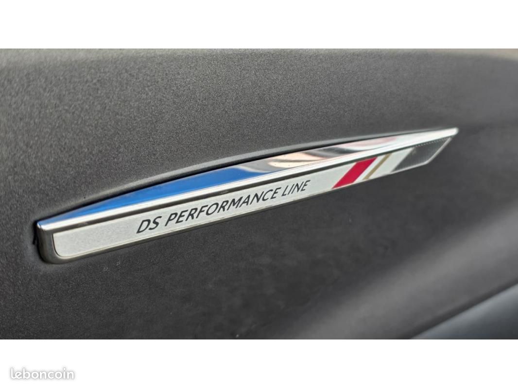 DS 7 Crossback Performance Line 1.5 BlueHDi 130cv EAT8 + Aide au stationnement av/ar + Sieges av ... (image 24)