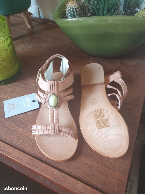Chaussures plates été. Beige rosé Taille 37 (image 1)