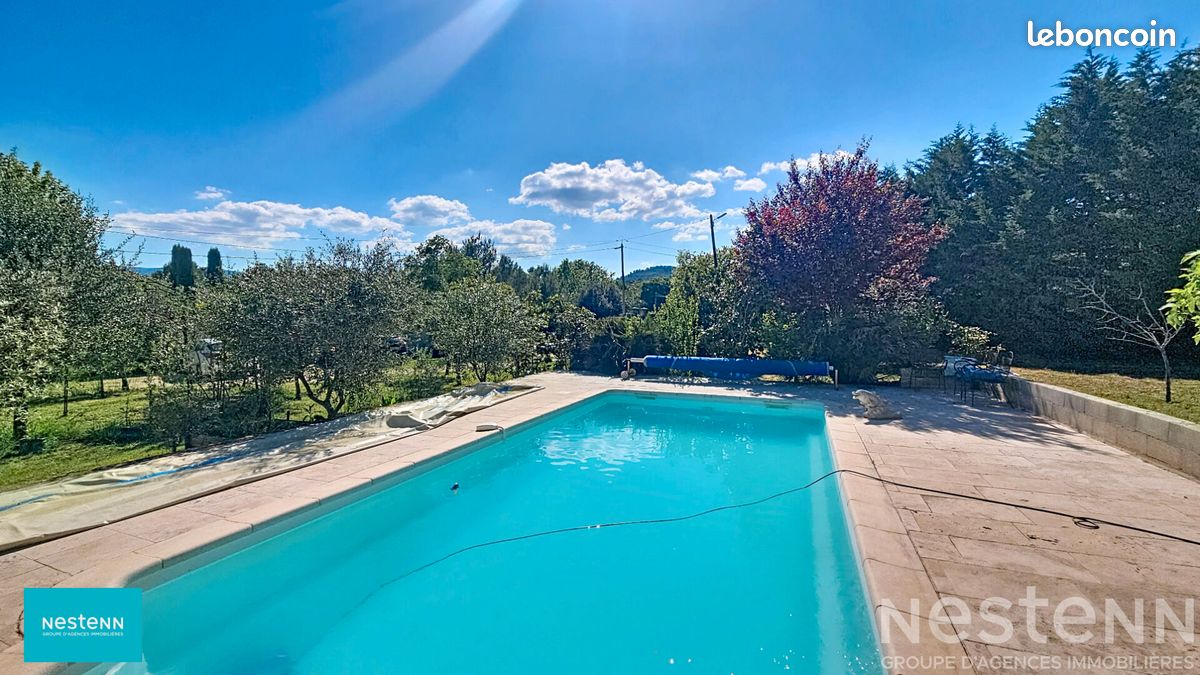 Maison 5 pièces 133 m² · à Saint-Maximin-la-Sainte-Baume · 133 m² · 452 000 €