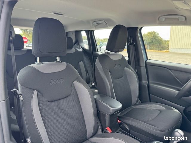 Jeep RENEGADE 1.5 TURBO T4 130CH MHEV LIMITED BVR7 (image 7)