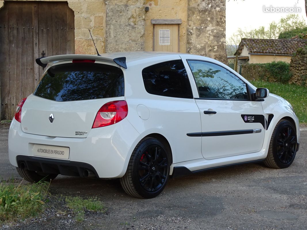 Renault Clio 3 2.0 RS 200cv WSR - Rare sur le marché - Parfait état (image 2)