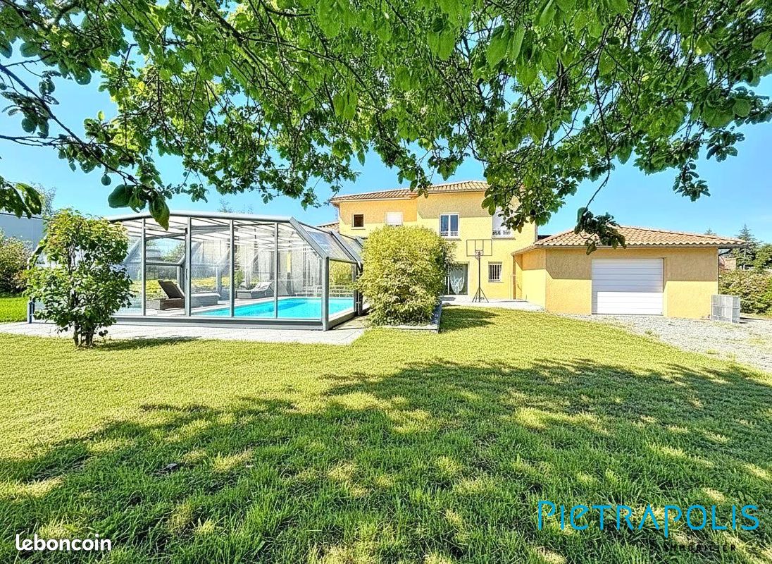 Maison 8 pièces 183 m² · à Violay · 183 m² · 415 000 €