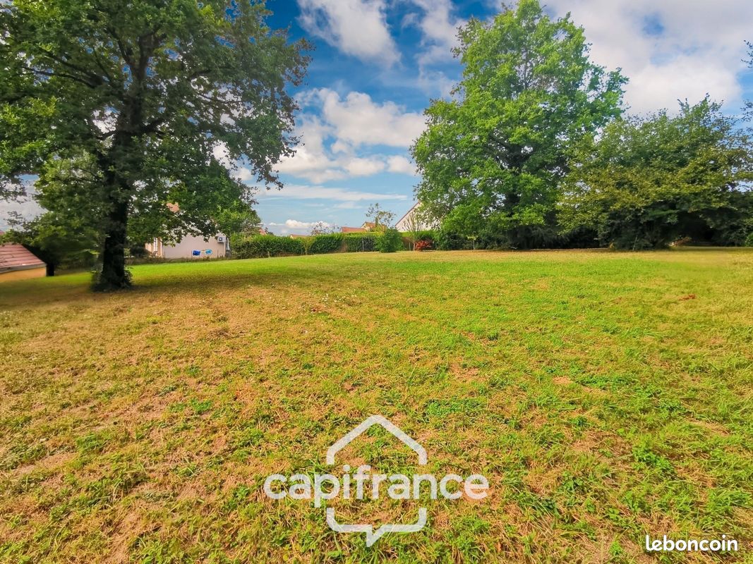 Terrain 2 530 m² Alleriot · à Allériot · 178 000 €