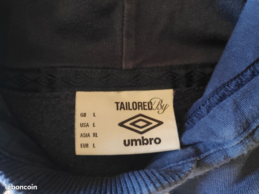 Sweat à capuche Umbro taille L (image 6)