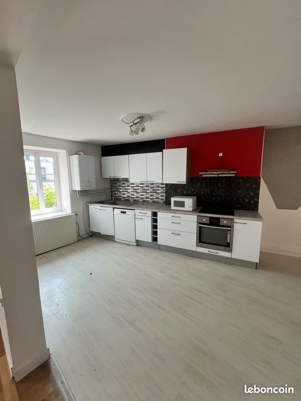 Appartement a louer bourgoin-jallieu - 3 pièce(s) - 80 m2 - Surfyn