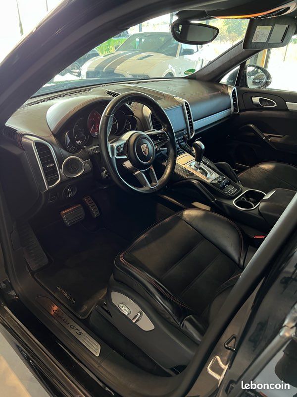 PORSCHE CAYENNE II ( 2 ) V6 3.6 GTS 440 cv- FULL OPTIONS- CARNET PORSCHE (image 8)