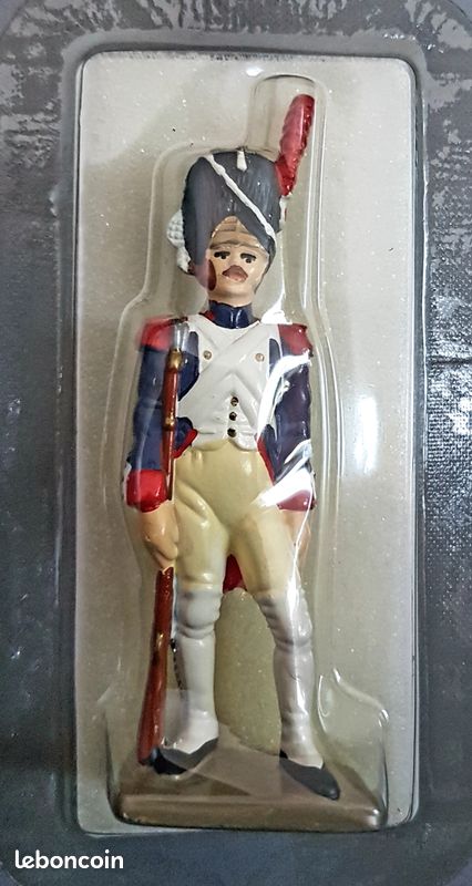 Konvolut 10 Stück Elastolin Soldaten Militaria wohl Franzosen SELTEN
