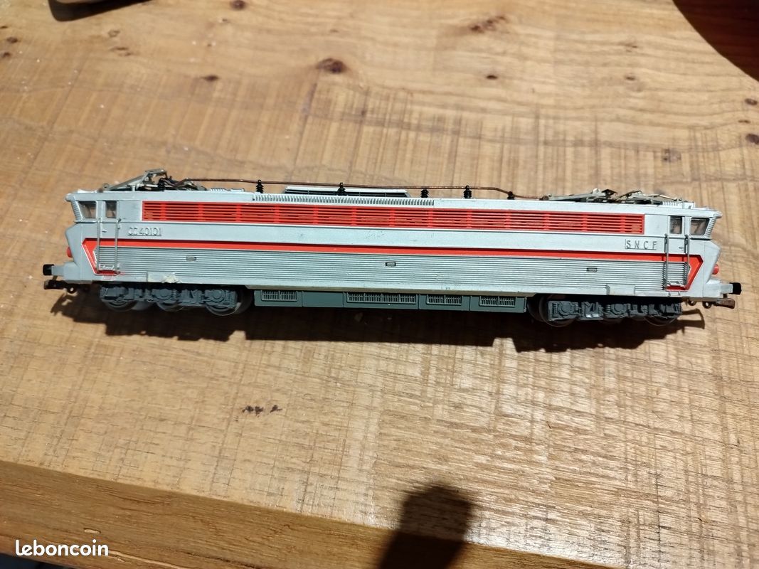 Locomotive Jouef TEE Trans Europ Express CC 40101 - Train électrique HO - Neuf
