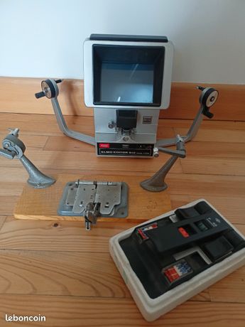 Projecteur de film 16 mm sonore (CNC AP 96 261)   Collection   Catalogue des appareils