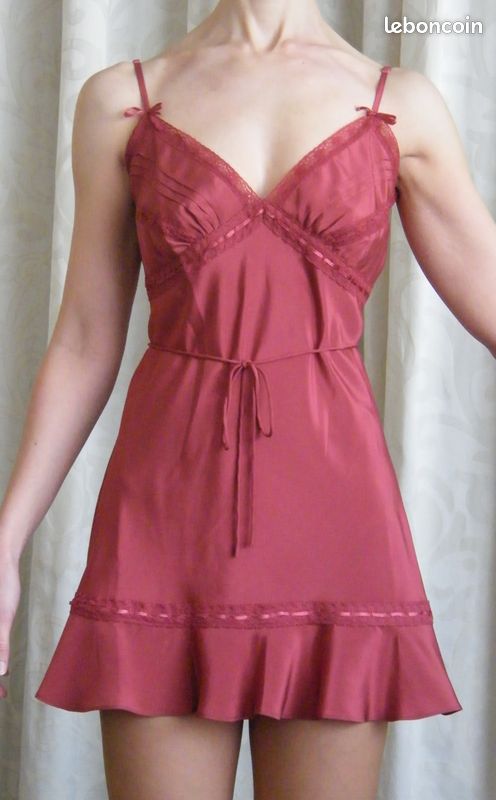 Haut en soie et dentelle LES PETITES, taille 1 (image 1)