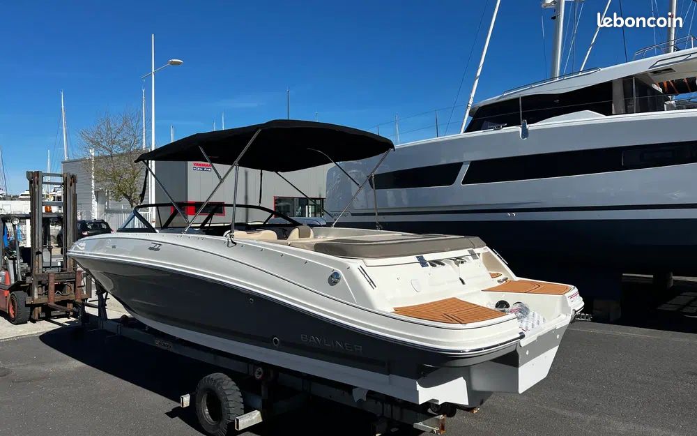 Bayliner VR6 Bow-Rider (image 4)