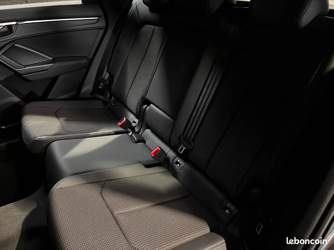 AUDI Q3 Q3 45 TFSIe 245 ch S tronic S line / ENTRETIEN AUDI / 1ER MAIN (image 10)