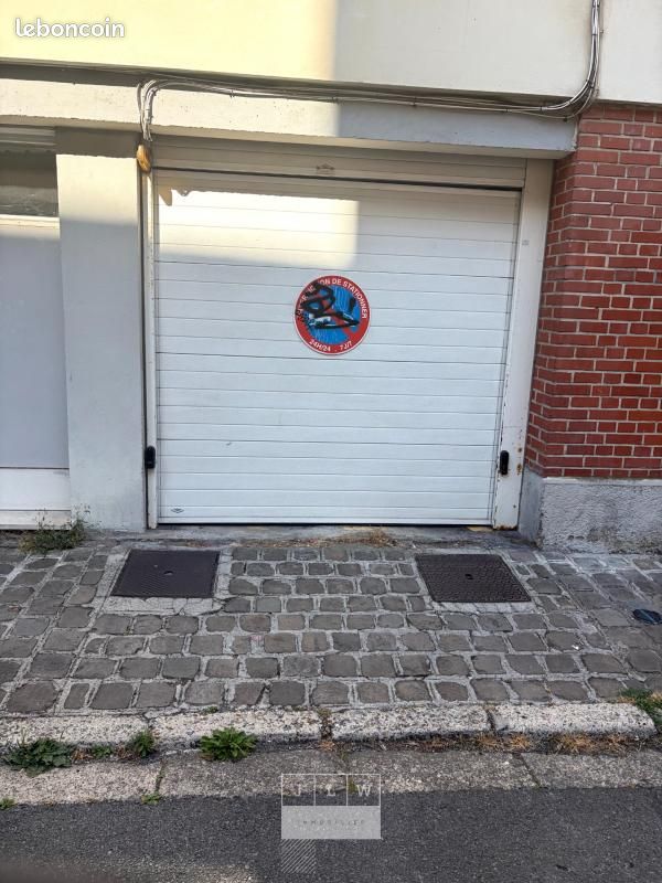 Parking Lille · 72 €/mois