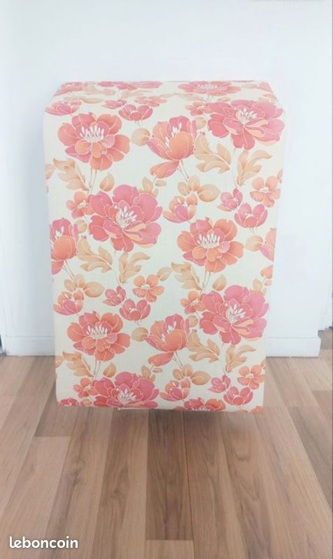 Papier peint vintage fleurs roses (image 1)