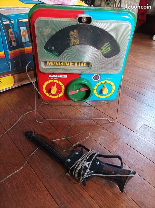 Jouet Ancien : Boussole Magnétique Vintage - Objet De Décoration Ou De Collection