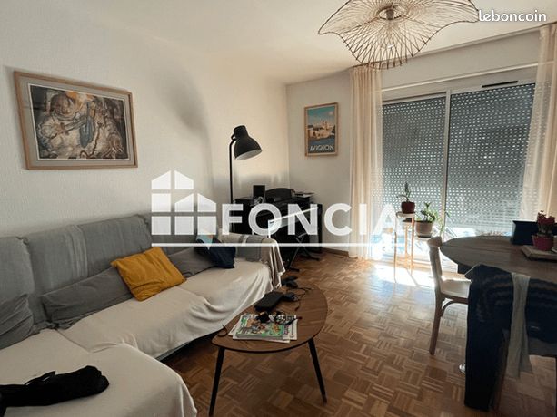 https://img.leboncoin.fr/api/v1/lbcpb1/images/d4/2d/43/d42d4316ec975d832a32d21aca639c154d91a43b.jpg?rule=ad-image