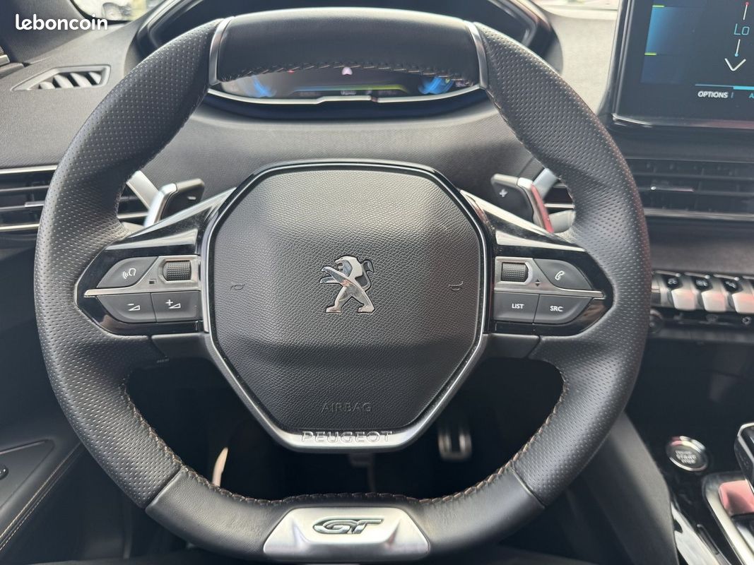 Peugeot 3008 HYBRID4 300CH GT E-EAT8 (image 12)