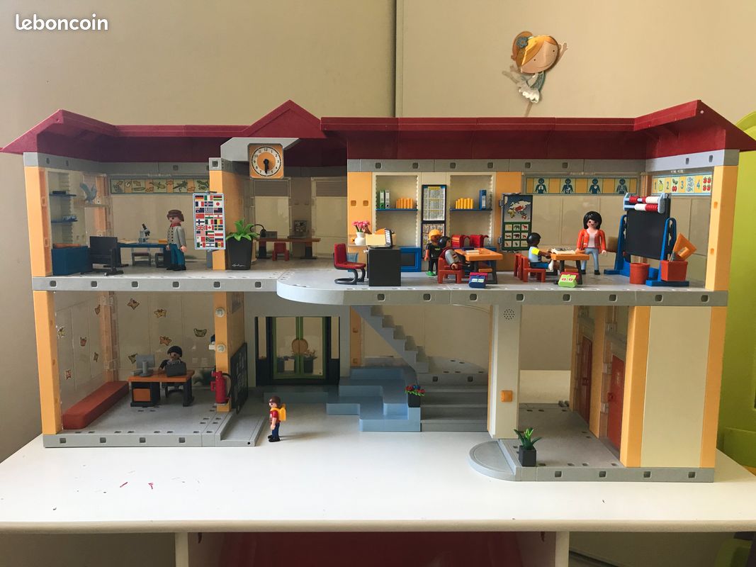 Grande école Playmobil 4324 (image 1)