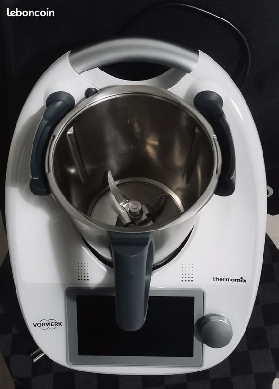 Thermomix Tm6 1100 négociable (image 4)