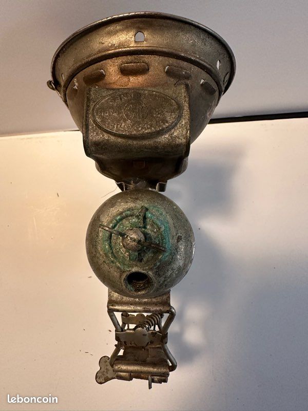 Ancienne Lampe De Vélo Carbure Acétylène MIRA - Années 1920-1930, Vintage