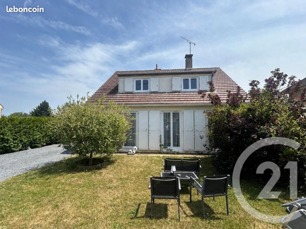 Maison 5 pièces 108 m² · à Pont-Sainte-Maxence · 108 m² · 242 000 €