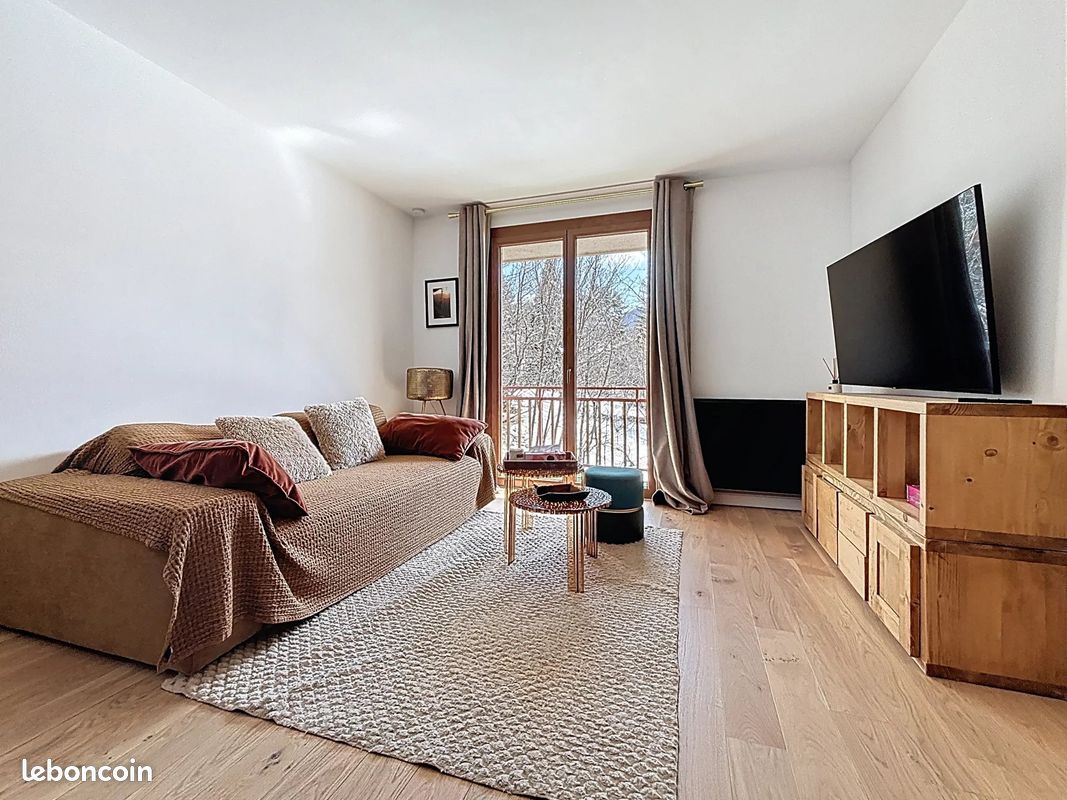 Appartement 2 pièces 38 m² · à Saint-Étienne-de-Tinée · 38 m² · 283 500 €