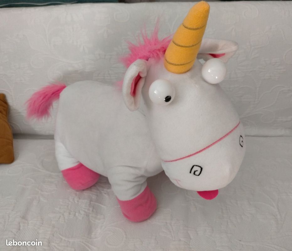 Peluche licorne moi moche et méchant Jeux Jouets