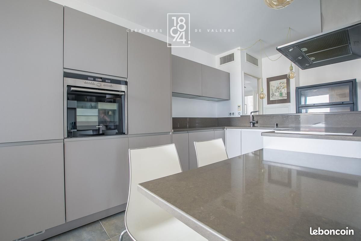 Appartement 4 pièces 103 m² · à Marseille · 103 m² · 670 000 €