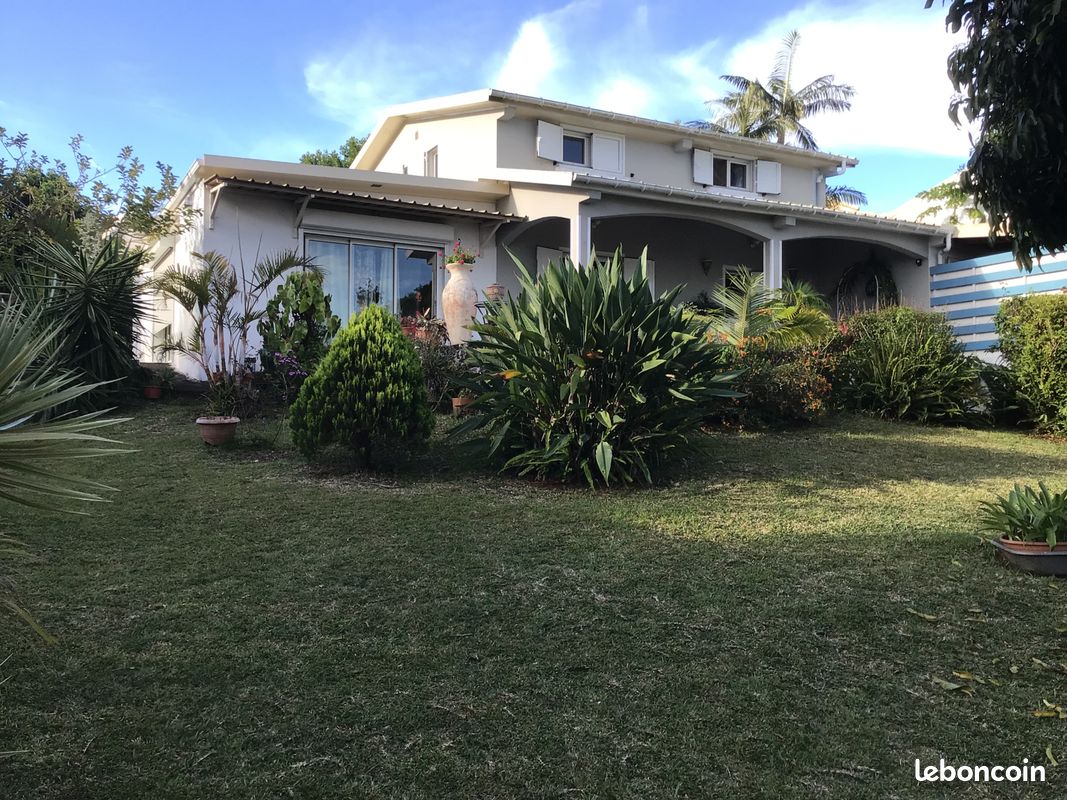 Maison 7 pièces 225 m² · à Saint-Pierre · 225 m² · 480 000 €