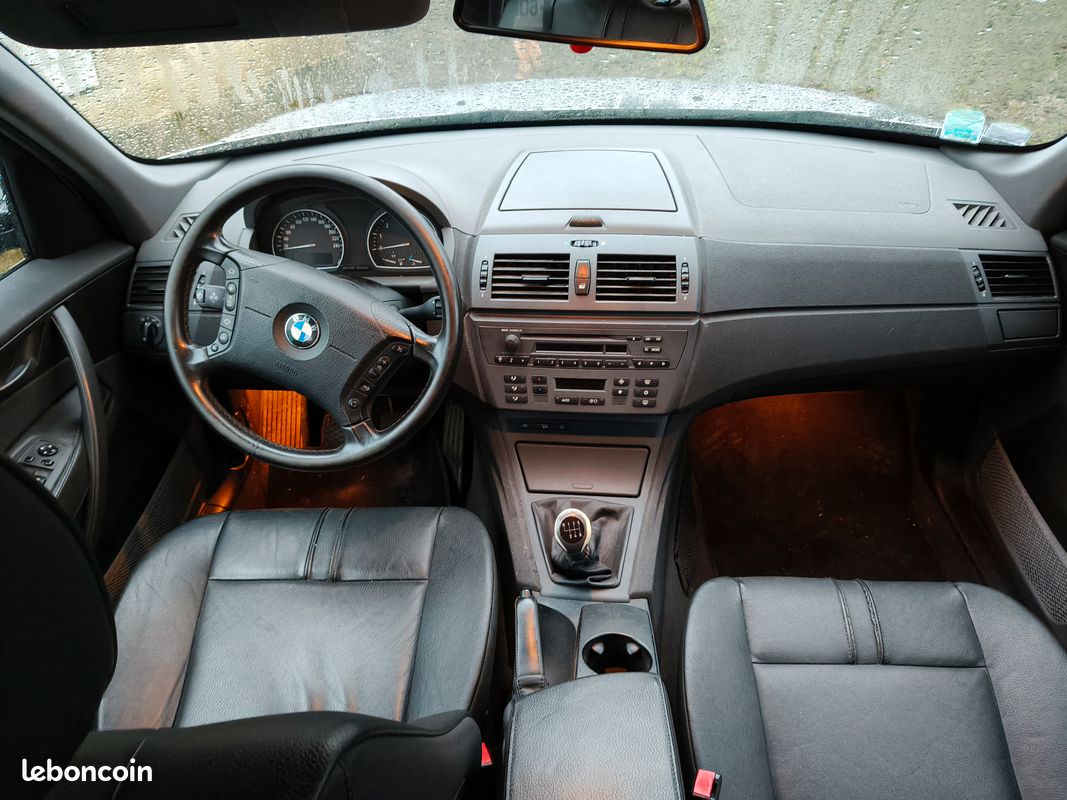 BMW X3 3.0 i 24V 231 Cuir Garantie 3 Mois (image 5)