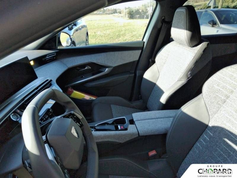 Peugeot 3008 Hybrid 145 e-DCS6 Allure (image 11)