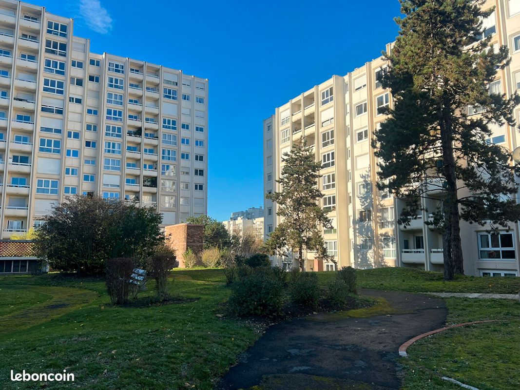Appartement 1 pièce 32 m² · à Chatou · 32 m² · 755 €