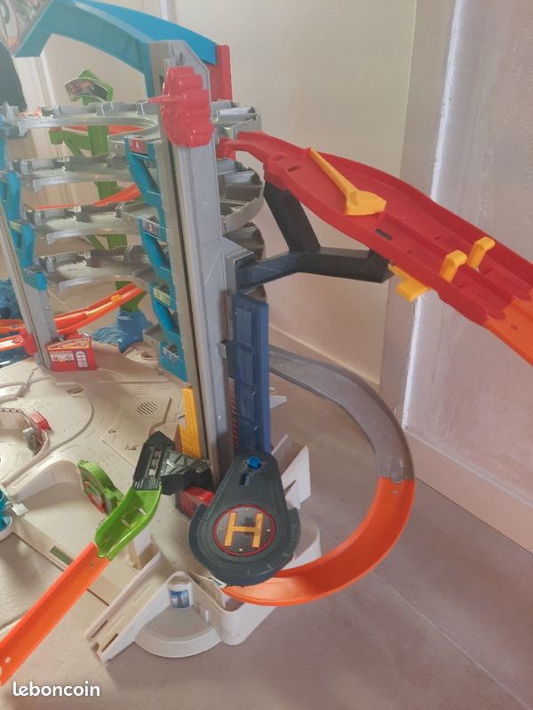 Mega garage Hotweels shark (image 5)