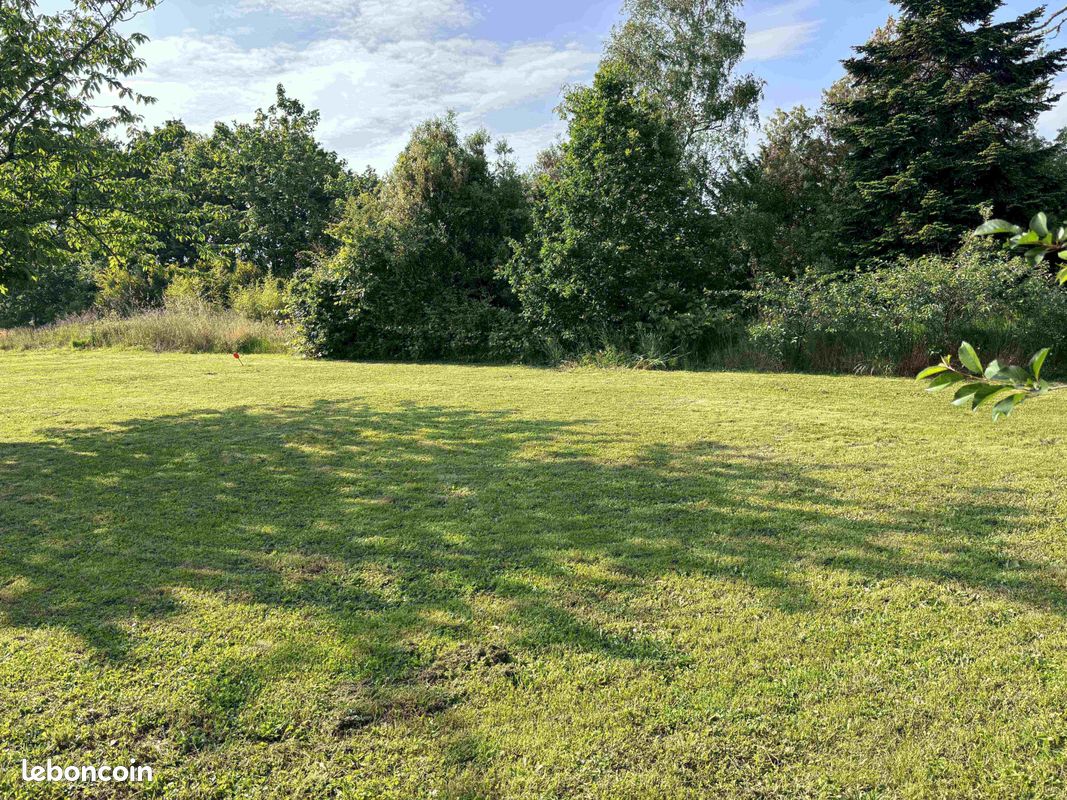 Terrain viabilisé - Libre constructeur (proche super U) · à Saint-Nazaire · 125 000 €