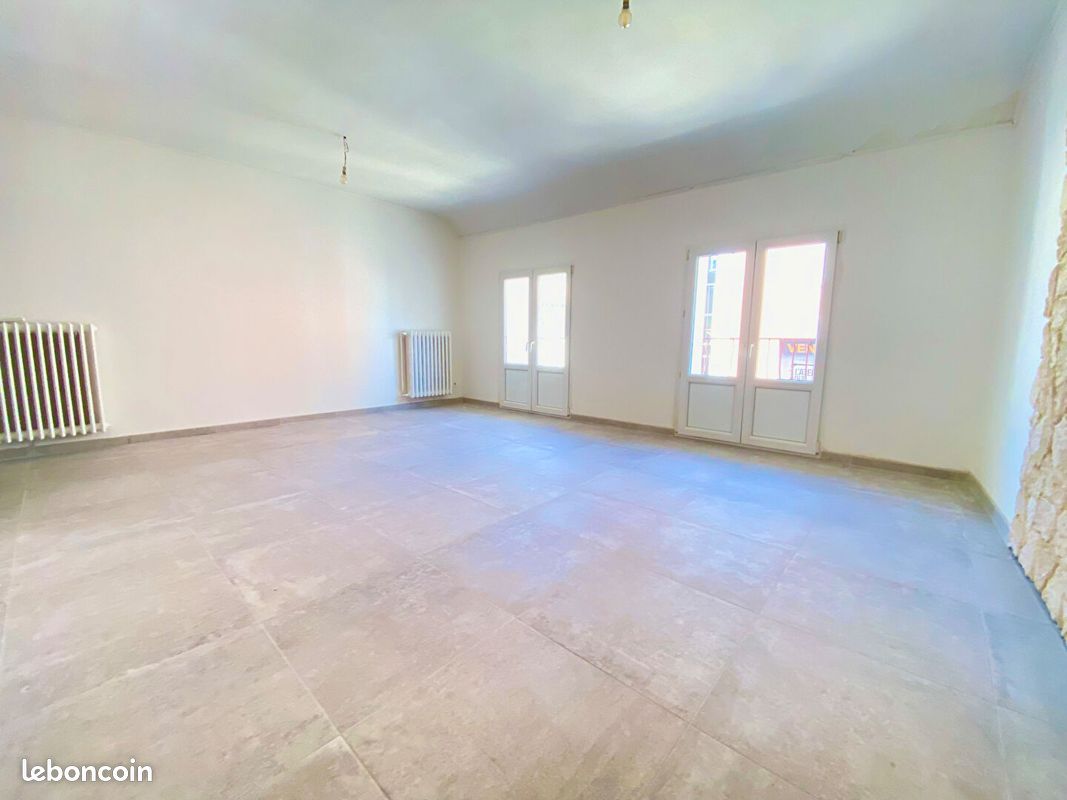 Appartement 4 pièces 109 m² · à Orange · 109 m² · 158 000 €