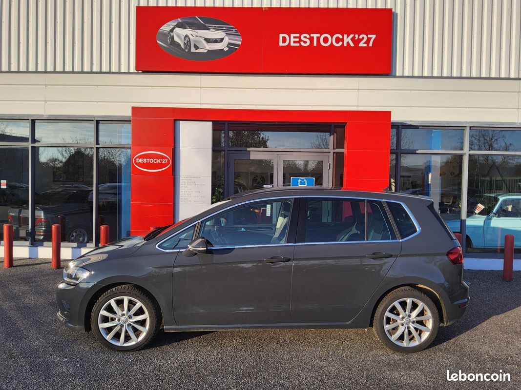 VOLKSWAGEN GOLF SPORTSVAN TDI 150 FAP BMT Confortline Voitures